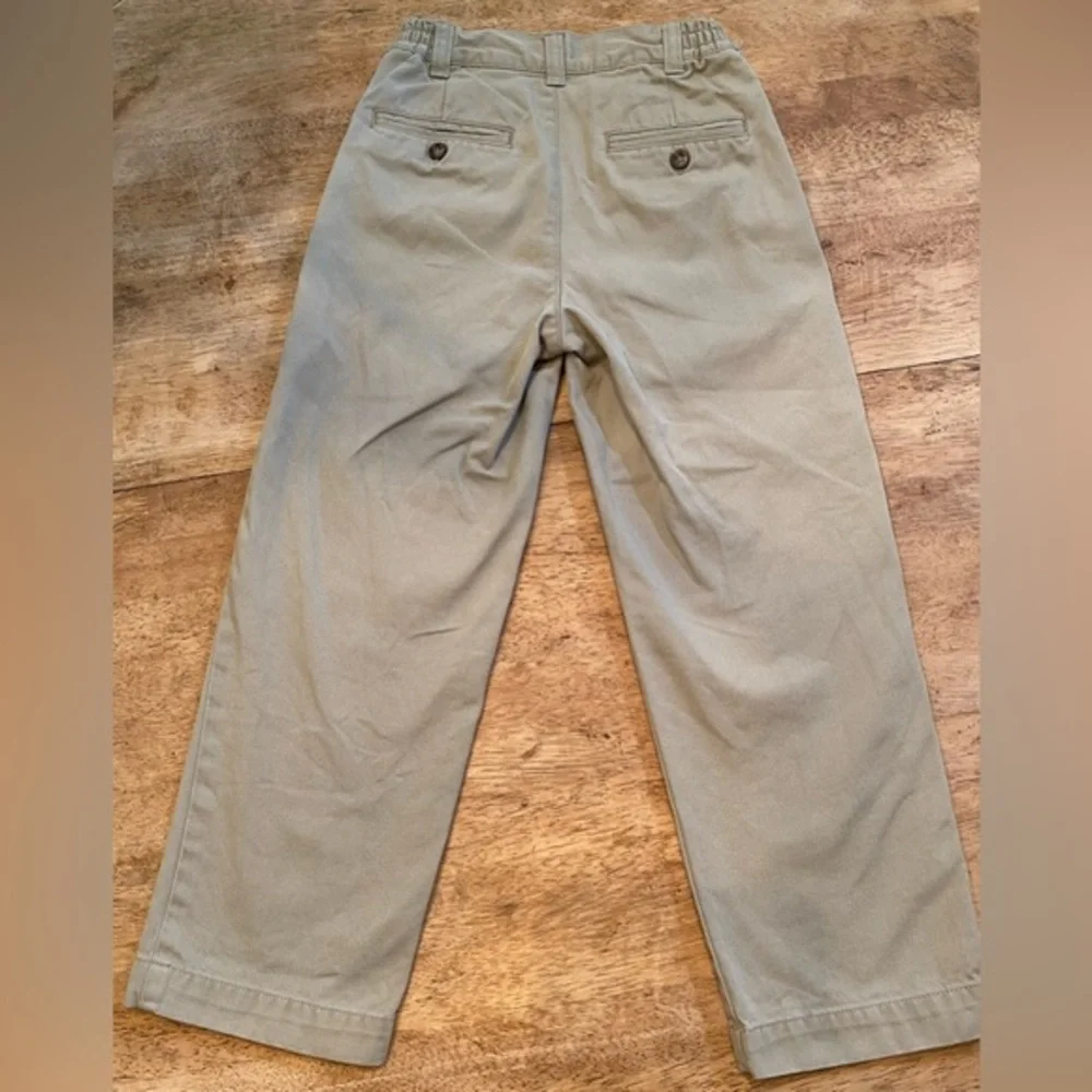 Gap Easy‎ Fit Slim Size 6 Khakis 100% Cotton Pleated Chino Pants